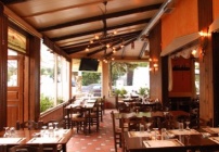 18€ από 42€ (Έκπτωση 57%) για Πλήρες Γεύμα 2 Ατόμων στο Εστιατόριο «Το Δεξίμι της Αλώας» στην Πετρούπολη με χειροποίητα φαγητά και διασκέδαση με ζωντανή μουσική! Η προσφορά περιλαμβάνει 1 σαλάτα ελεύθερης επιλογής από τον κατάλογο, 1 ποικιλία ορεκτικών, 2 κυρίως πιάτα, 2 κουβέρ και 2 επιδόρπια!!
