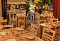 22€ από 50€ (Έκπτωση 56%) για Πλήρες Γεύμα 2 Ατόμων με Μοναδικές Γεύσεις από την ελληνική κουζίνα στο Μοντέρνο Εστιατόριο «Tirbouson» στον Κεραμεικό! Η προσφορά περιλαμβάνει 1 σαλάτα, 2 ορεκτικά, 2 κυρίως πιάτα και 2 γλυκά!!