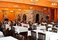 10€ από 25€ (Έκπτωση 60%) για Πλήρες Γεύμα για 1 Άτομο με γεύσεις από λαχταριστά κρέατα ψητά στα κάρβουνα στην Ταβέρνα «Δίλοφο» στα Βλάχικα της Βάρης! Η προσφορά περιλαμβάνει 1 σαλάτα ελεύθερης επιλογής από τον κατάλογο, 1 ορεκτικό ελεύθερης επιλογής από τον κατάλογο, 1 κυρίως πιάτο και 1 γλυκό ελεύθερης επιλογής από τον κατάλογο!